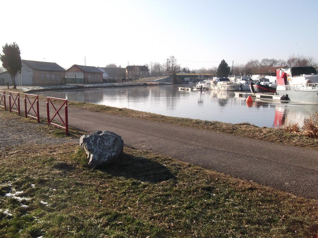 Gite Les Rosiers Traubach-le-Bas Buitenkant foto